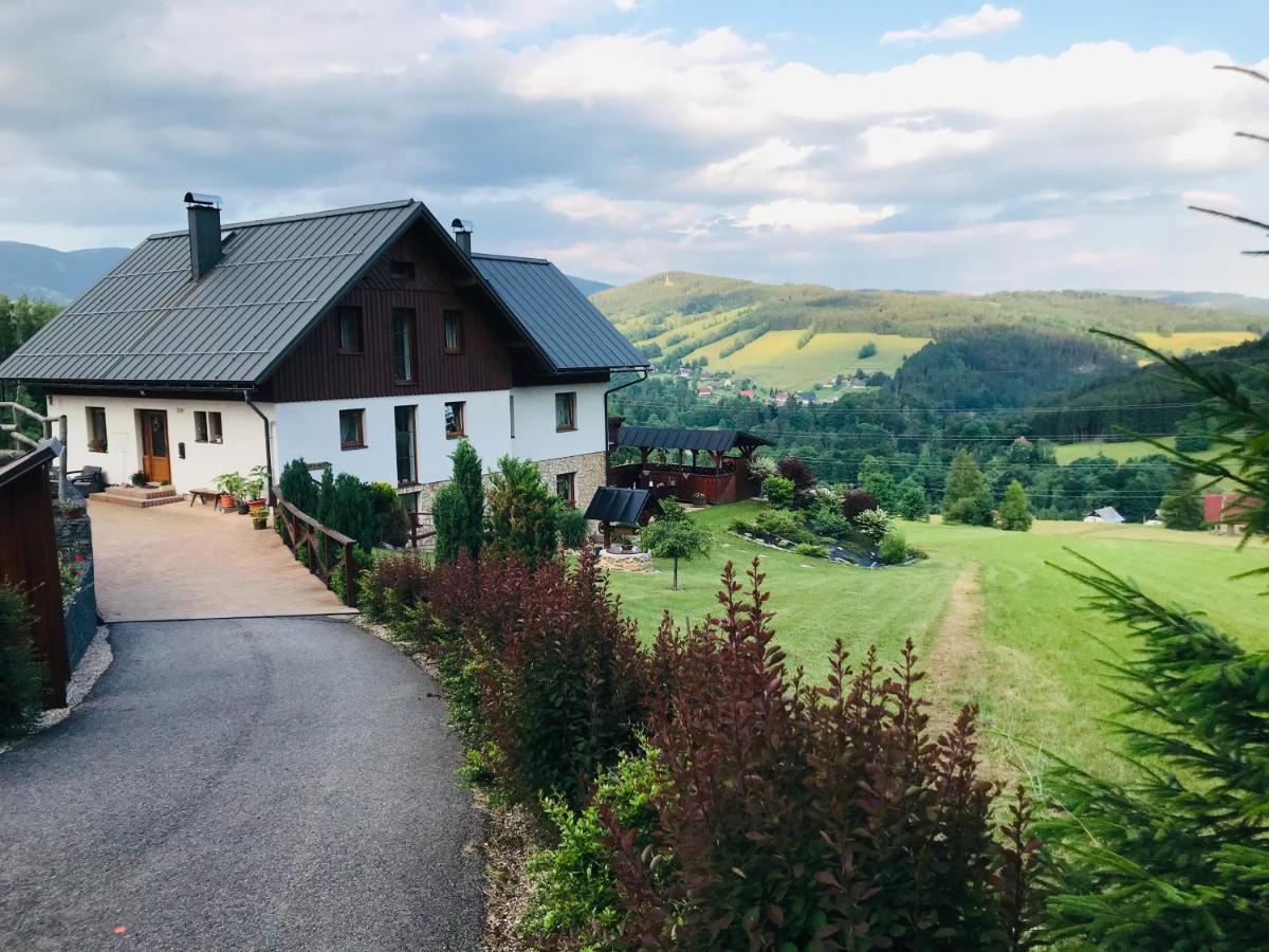 Na Planyrce Hotel Paseky nad Jizerou Buitenkant foto
