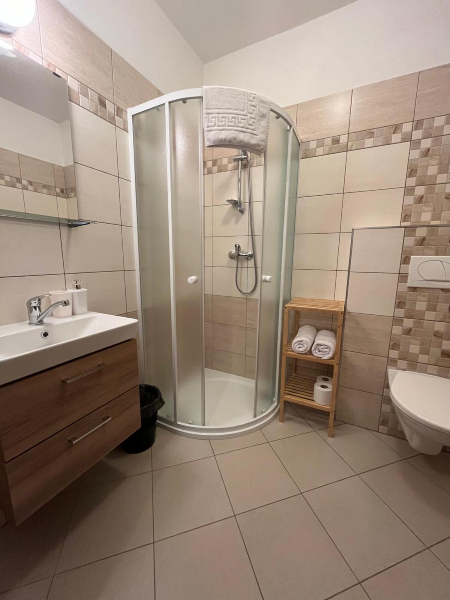Na Planyrce Hotel Paseky nad Jizerou Buitenkant foto