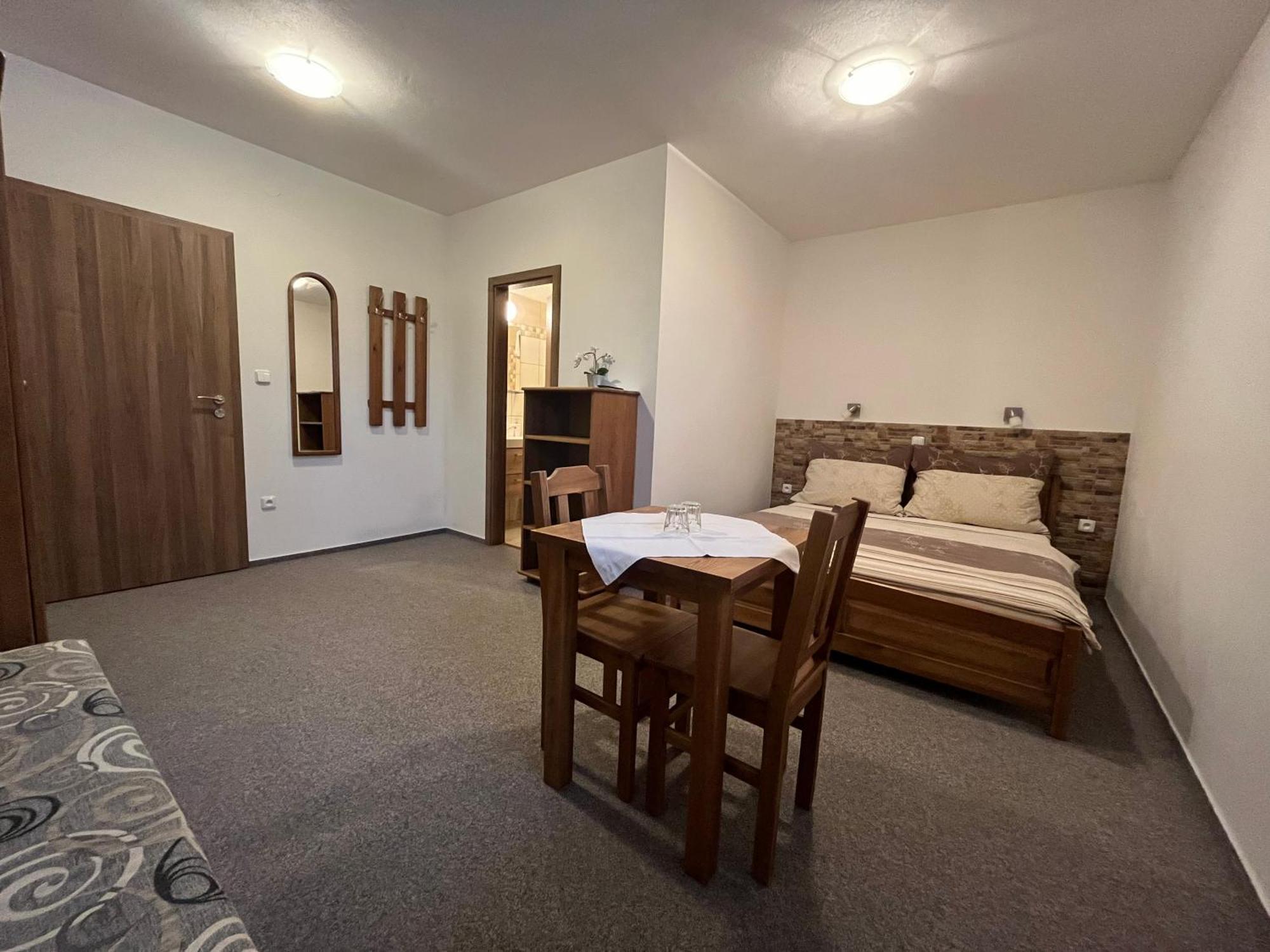 Na Planyrce Hotel Paseky nad Jizerou Buitenkant foto